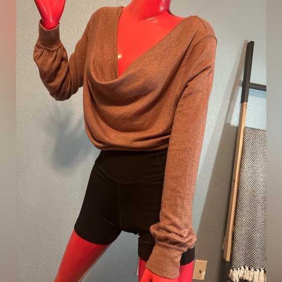 Free People - Picture 4 of 12